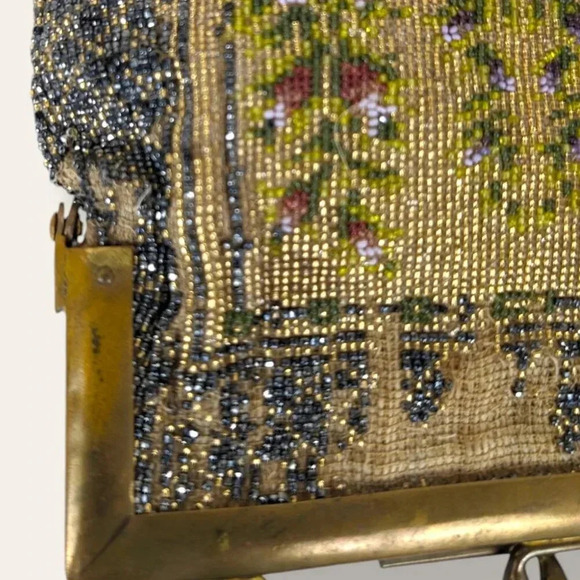 Antique Floral Micro Beaded Victorian Women's Purse with Suede Lining - Picture 7 of 12
